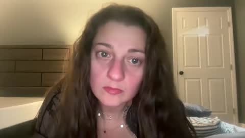 nikkisnow1 online show from December 1, 2025, 1:32 am