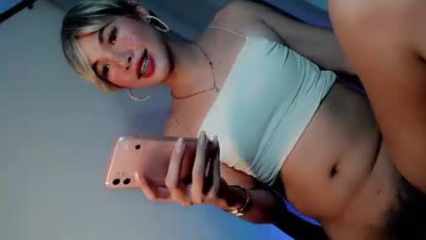 Snapshot of nikkita_hudson chatting on July 21, 2026, 6:32 pm nikkita_hudson online show from July 21, 2026, 6:32 pm