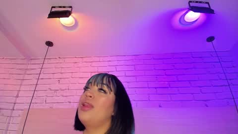 Nikky Dean online show from October 7, 2025, 4:20 am