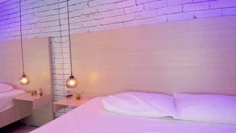 Nikky Dean online show from October 17, 2025, 3:31 am