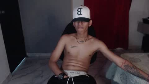 niklaus_wolf online show from September 27, 2025, 2:38 am