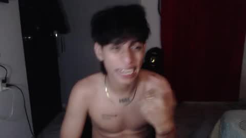 niklaus_wolf online show from October 12, 2025, 6:56 am