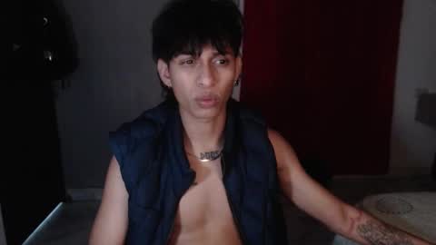 niklaus_wolf online show from October 13, 2025, 6:02 am