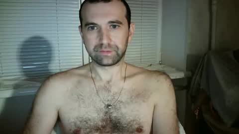 nikolas_vaz online show from December 23, 2024, 9:40 pm