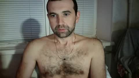 nikolas_vaz online show from December 30, 2024, 9:19 pm