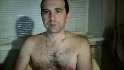 nikolas_vaz online show from January 14, 2025, 9:30 pm