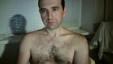 nikolas_vaz online show from December 22, 2025, 10:07 pm