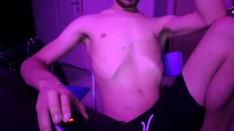 Snapshot of nikolasnik50 chatting on November 3, 2025, 12:24 am Nikolas50 online show from November 3, 2025, 12:24 am