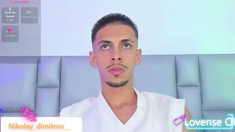 Snapshot of nikolay_dimitrov chatting on October 31, 2025, 4:35 am online show from October 31, 2025, 4:35 am