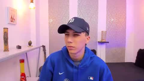    online show from November 17, 2025, 4:07 am