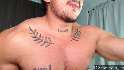 Niko online show from April 15, 2026, 5:03 am