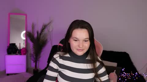 Snapshot of nikolfelix chatting on October 27, 2025, 5:39 pm nikolfelix online show from October 27, 2025, 5:39 pm