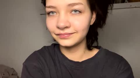 nikoli_naw online show from January 27, 2025, 8:49 pm