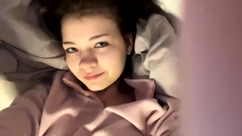 nikoli_naw online show from February 22, 2025, 8:20 pm