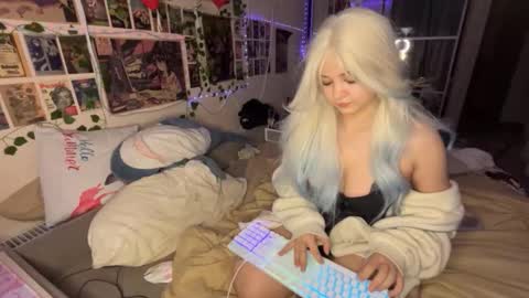 nikoli_naw online show from October 11, 2025, 9:13 pm