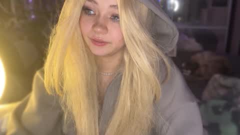 nikoli_naw online show from February 23, 2026, 8:50 pm