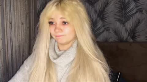nikoli_naw online show from May 21, 2026, 7:32 pm