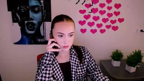 Snapshot of nikonara_ chatting on December 5, 2024, 1:06 pm nikonara_ online show from December 5, 2024, 1:06 pm