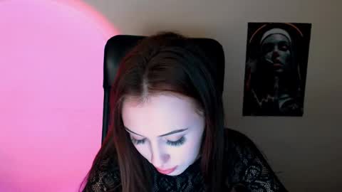 Snapshot of nikonara_ chatting on March 10, 2025, 5:50 pm nikonara_ online show from March 10, 2025, 5:50 pm