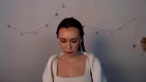 nikonara_ online show from March 26, 2026, 7:47 am