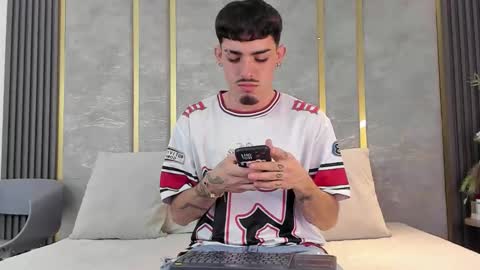 Niko Stone online show from January 6, 2026, 5:00 am