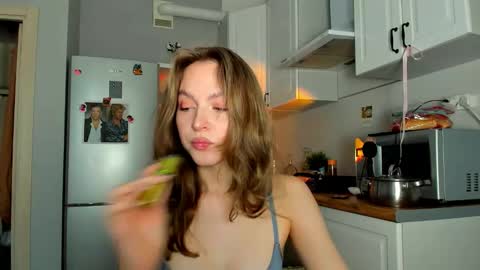 Veronica online show from February 9, 2025, 8:22 am