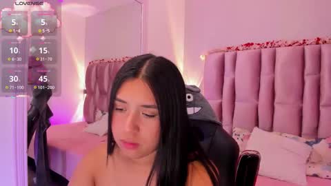 Snapshot of nikybrooks chatting on October 7, 2025, 12:24 pm Niky Brooks online show from October 7, 2025, 12:24 pm