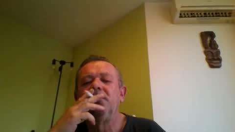 Snapshot of nikyo419 chatting on January 17, 2026, 6:18 am nikyo419 online show from January 17, 2026, 6:18 am