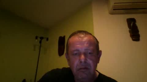 Snapshot of nikyo419 chatting on February 25, 2026, 4:44 am nikyo419 online show from February 25, 2026, 4:44 am