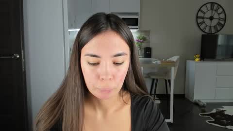 Bella online show from March 1, 2026, 8:16 am