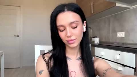 Milla online show from March 13, 2026, 8:43 am