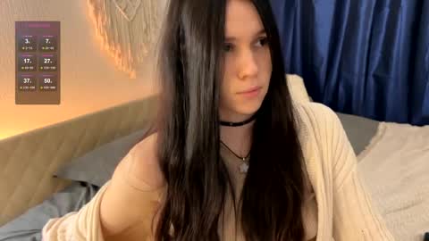 Snapshot of nimfaheart chatting on December 1, 2024, 7:36 pm Jennet online show from December 1, 2024, 7:36 pm