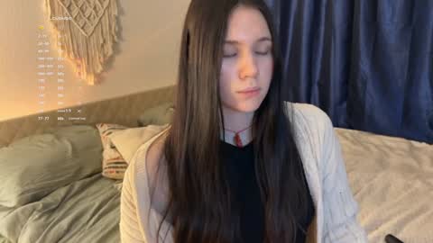 Snapshot of nimfaheart chatting on December 15, 2024, 1:00 pm Jennet online show from December 15, 2024, 1:00 pm