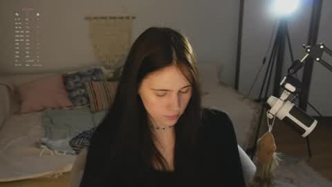 Jennet online show from April 19, 2026, 6:54 pm