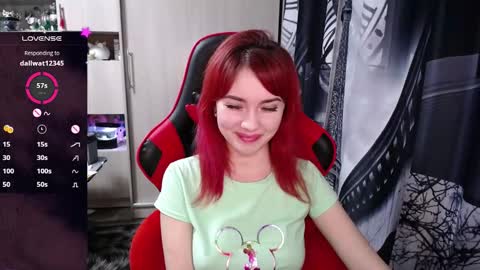 Nimfeya online show from September 25, 2025, 8:23 pm