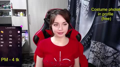 Nimfeya online show from December 3, 2025, 7:23 pm