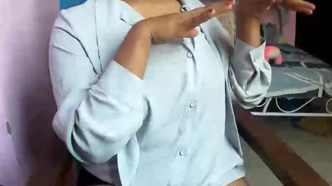 Snapshot of nimritkaur chatting on November 7, 2025, 6:57 am Nimarit Kaur online show from November 7, 2025, 6:57 am