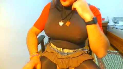 nina8383 online show from February 9, 2026, 12:47 am