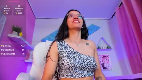 Nina online show from March 6, 2025, 4:41 am