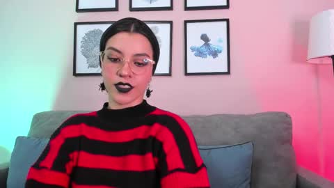 Nina online show from January 7, 2026, 10:56 pm