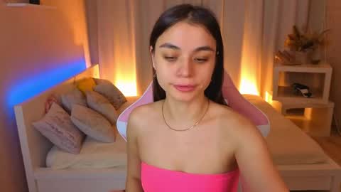 Ketrin online show from May 21, 2026, 1:56 am