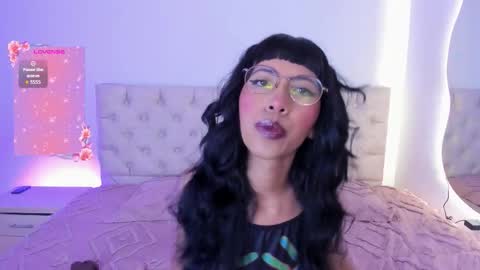 Nina Fox  online show from November 2, 2025, 1:02 pm