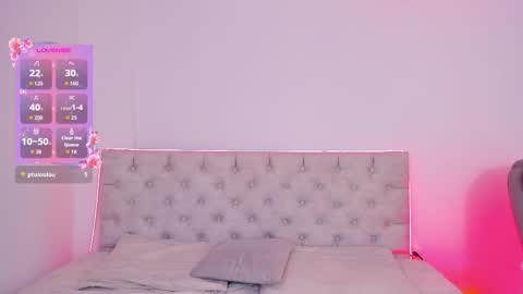 Nina Fox  online show from November 26, 2025, 1:12 pm