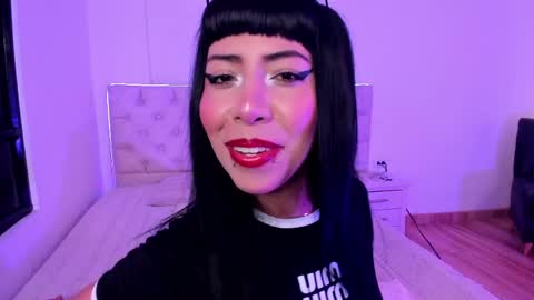 Nina Fox  online show from May 22, 2026, 3:35 am