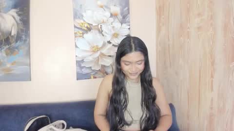 nina_kmay online show from March 16, 2026, 11:14 am