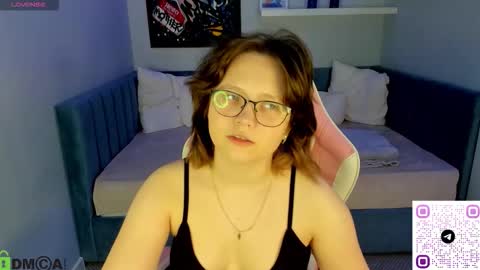 Snapshot of nina_lunaa chatting on October 7, 2025, 1:14 am nina lunaa online show from October 7, 2025, 1:14 am