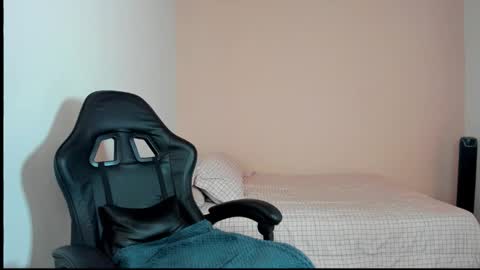  Nina  online show from March 4, 2026, 8:59 pm