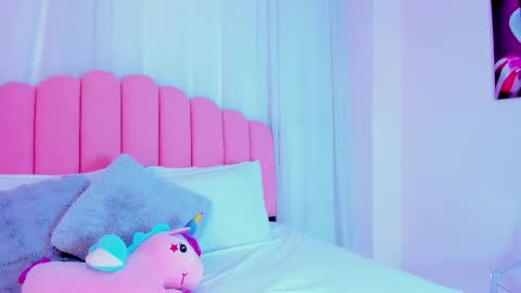 Nina online show from November 5, 2025, 8:31 pm