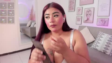 nina_voss online show from May 6, 2026, 9:20 pm