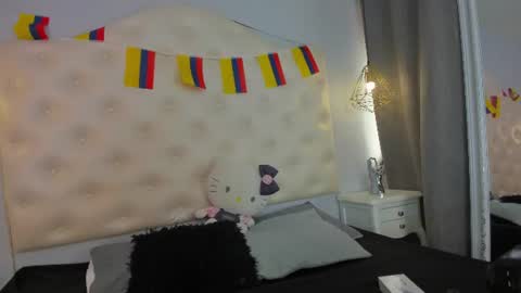 Nina  online show from July 4, 2026, 1:17 pm